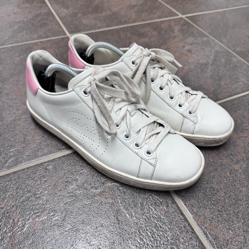 Gucci White Leather Sneakers with Pink Heel Tab - Picture 16 of 16